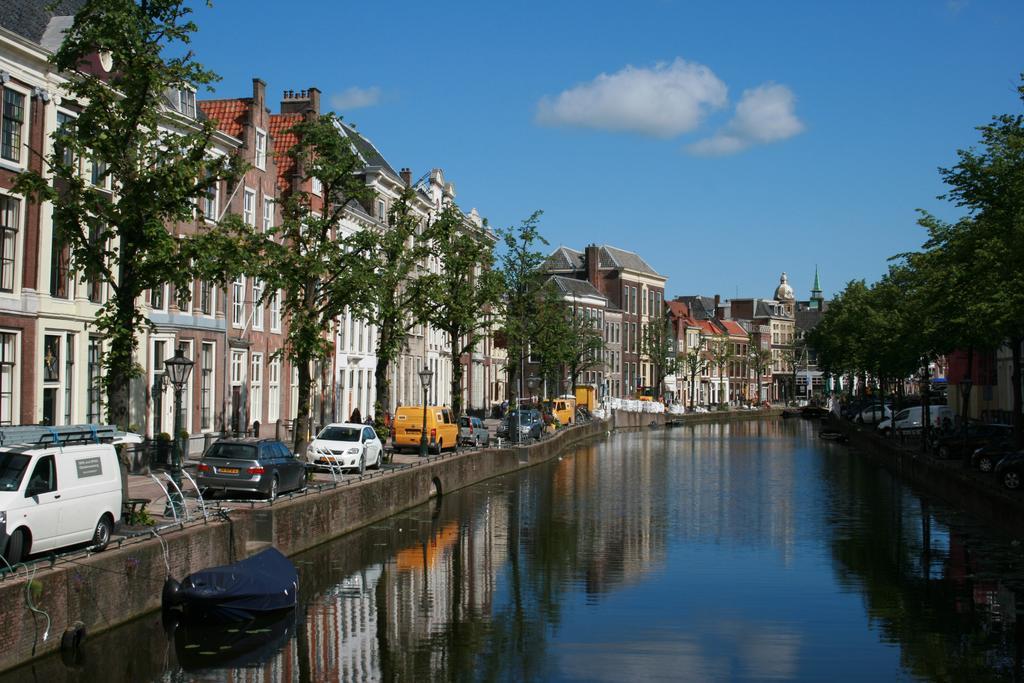 St.Pierre Lägenhet Leiden Exteriör bild